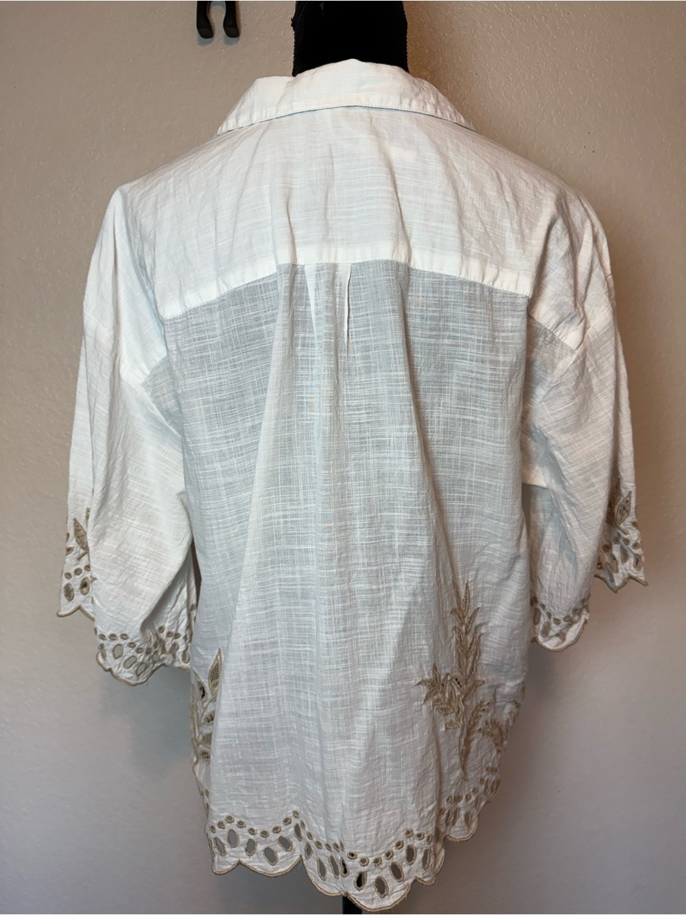 Anthropologie Embroidered Eyelet Detailed Short Sleeve Button Top White Medium - Picture 8 of 15